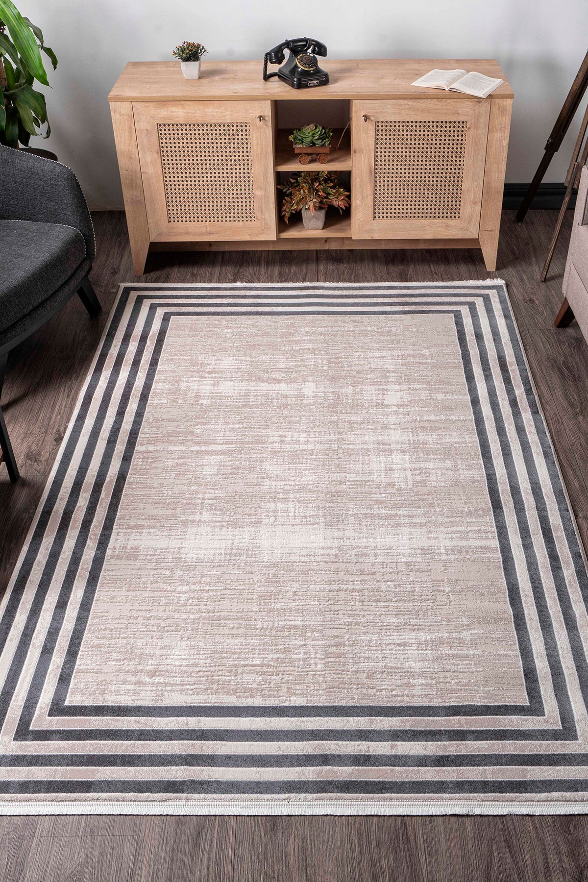 Elkenz 7562 Ekru Uzun Ömürlü Yumuşak Dokulu Salon Mutfak Koridor Oturma Odası Yolluk Halı