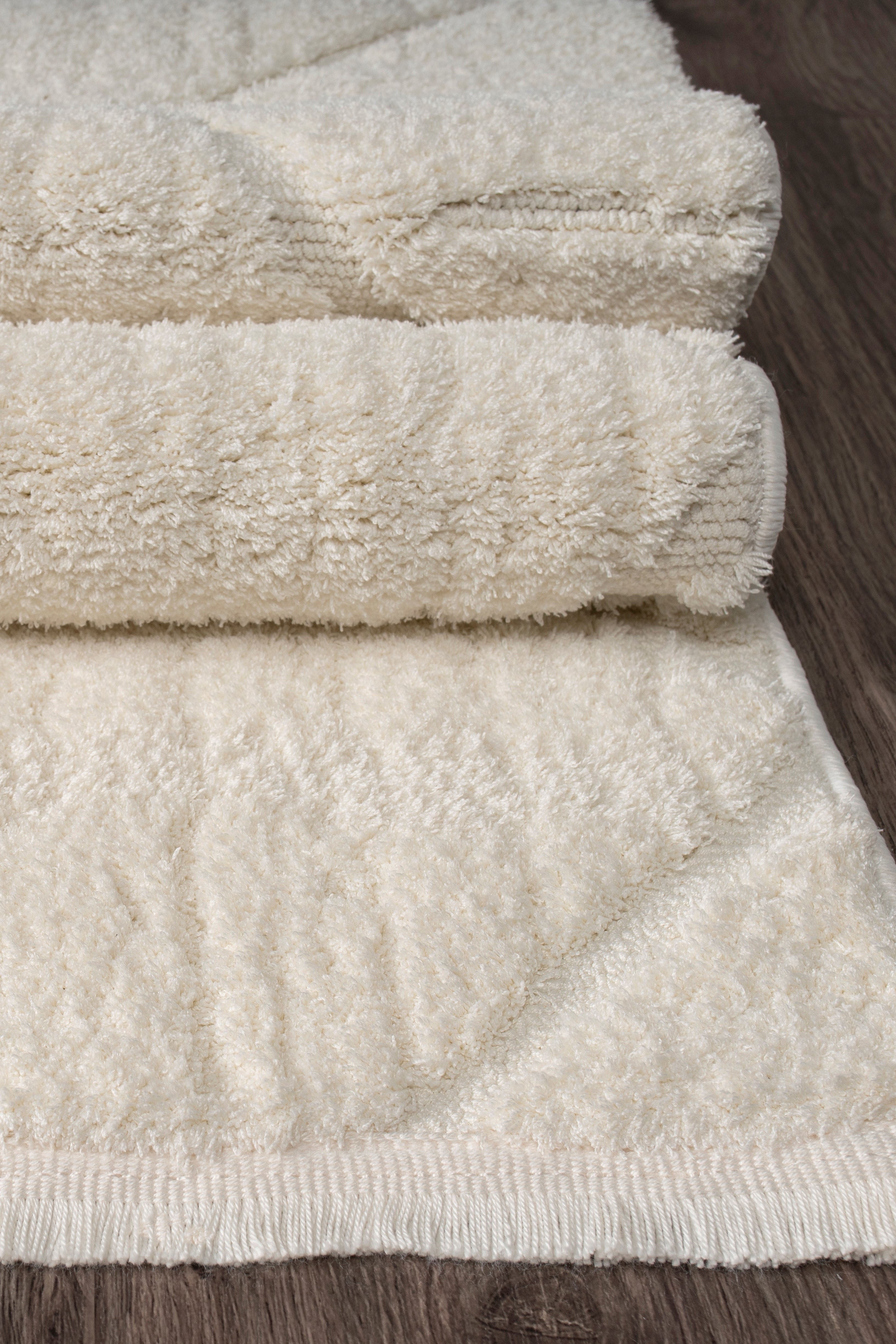 Jolly JL001 Krem Yumuşak Dokulu Salon Mutfak Koridor Oturma Odası Yolluk Halı Makine Halısı