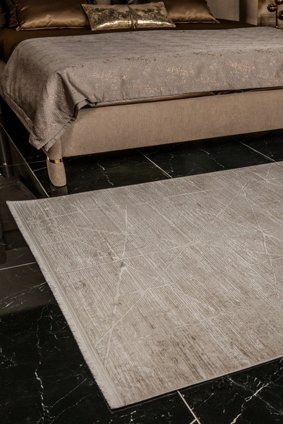 Kadifem KD001 Krem Yumuşak Dokulu Salon Mutfak Koridor Oturma Odası Yolluk Halı Makine Halısı