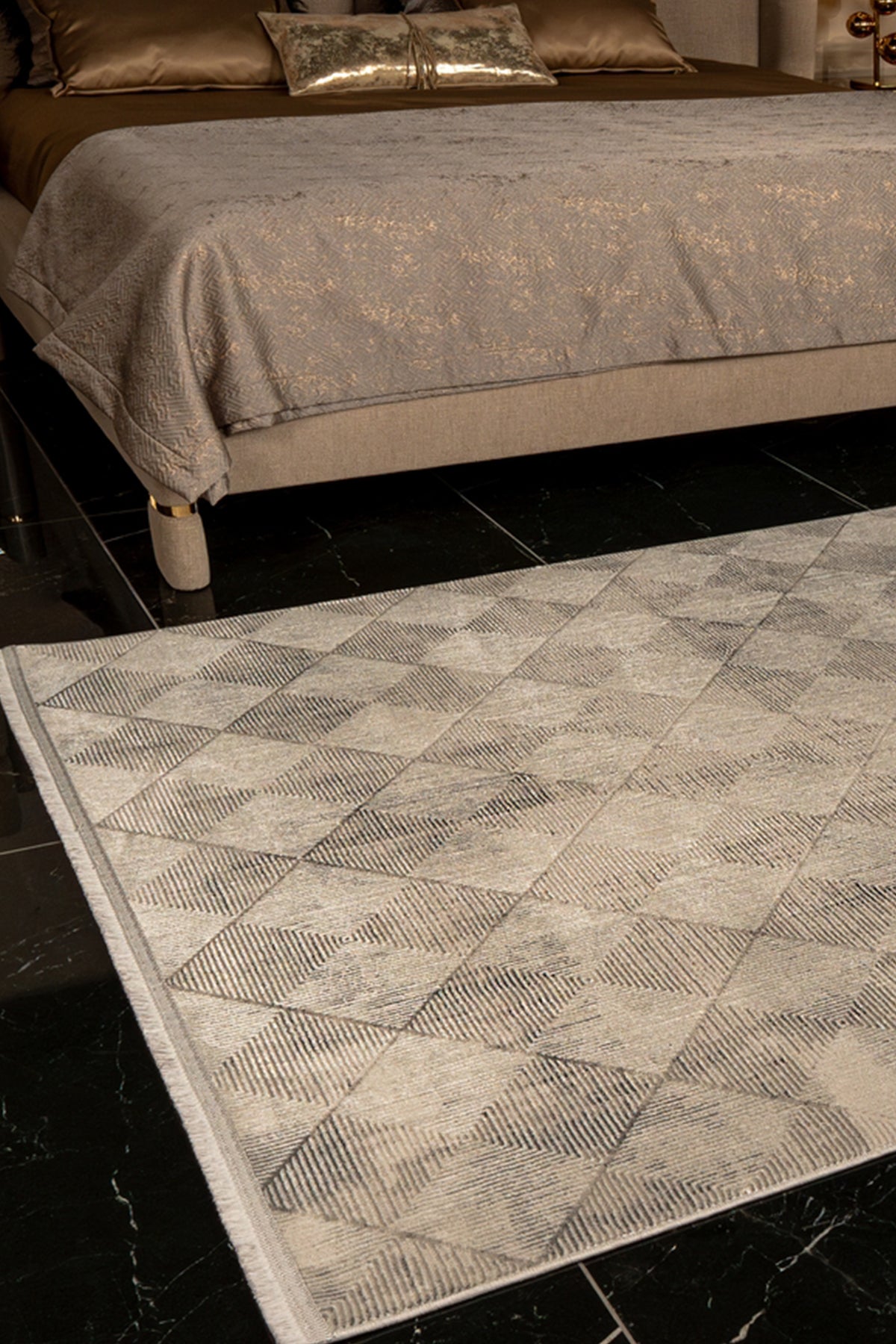 Kadifem KD004 Çok Renkli Yumuşak Dokulu Salon Mutfak Koridor Oturma Odası Yolluk Halı Makine Halısı