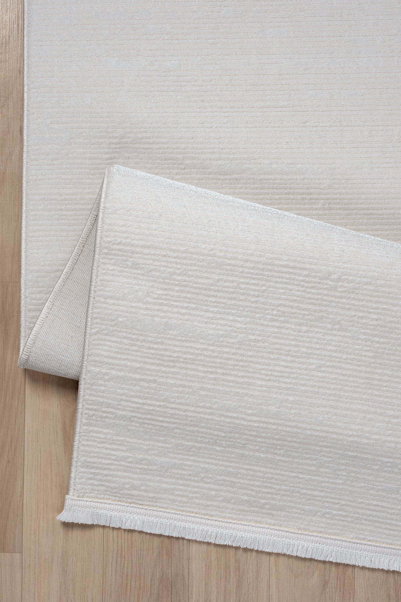 Kadifem KD006 Krem Yumuşak Dokulu Salon Mutfak Koridor Oturma Odası Yolluk Halı Makine Halısı