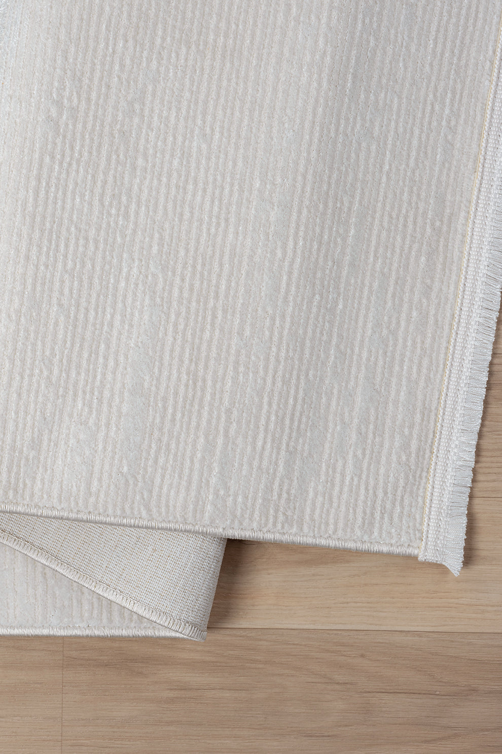 Kadifem KD006 Krem Yumuşak Dokulu Salon Mutfak Koridor Oturma Odası Yolluk Halı Makine Halısı