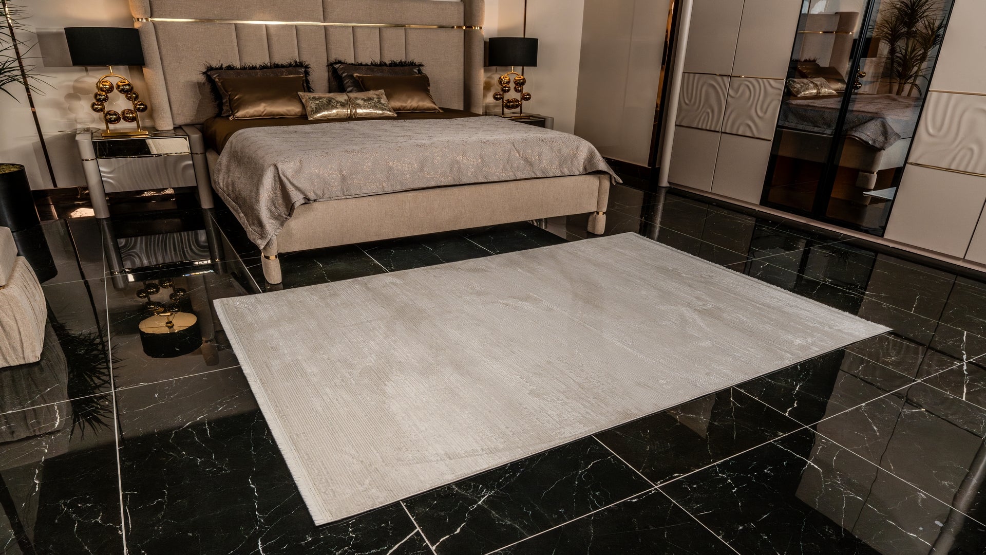 Kadifem KD007 Bej Yumuşak Dokulu Salon Mutfak Koridor Oturma Odası Yolluk Halı Makine Halısı