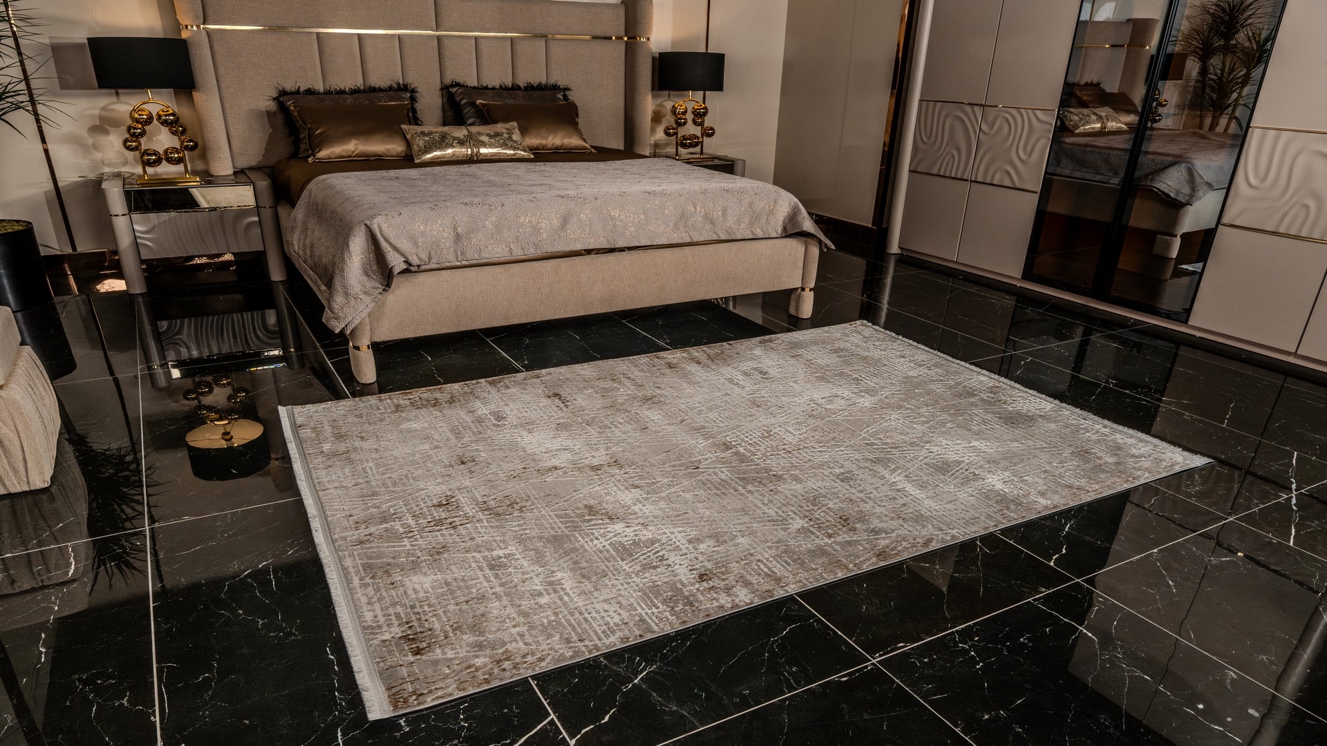 Kadifem KD009 Bej Yumuşak Dokulu Salon Mutfak Koridor Oturma Odası Yolluk Halı Makine Halısı