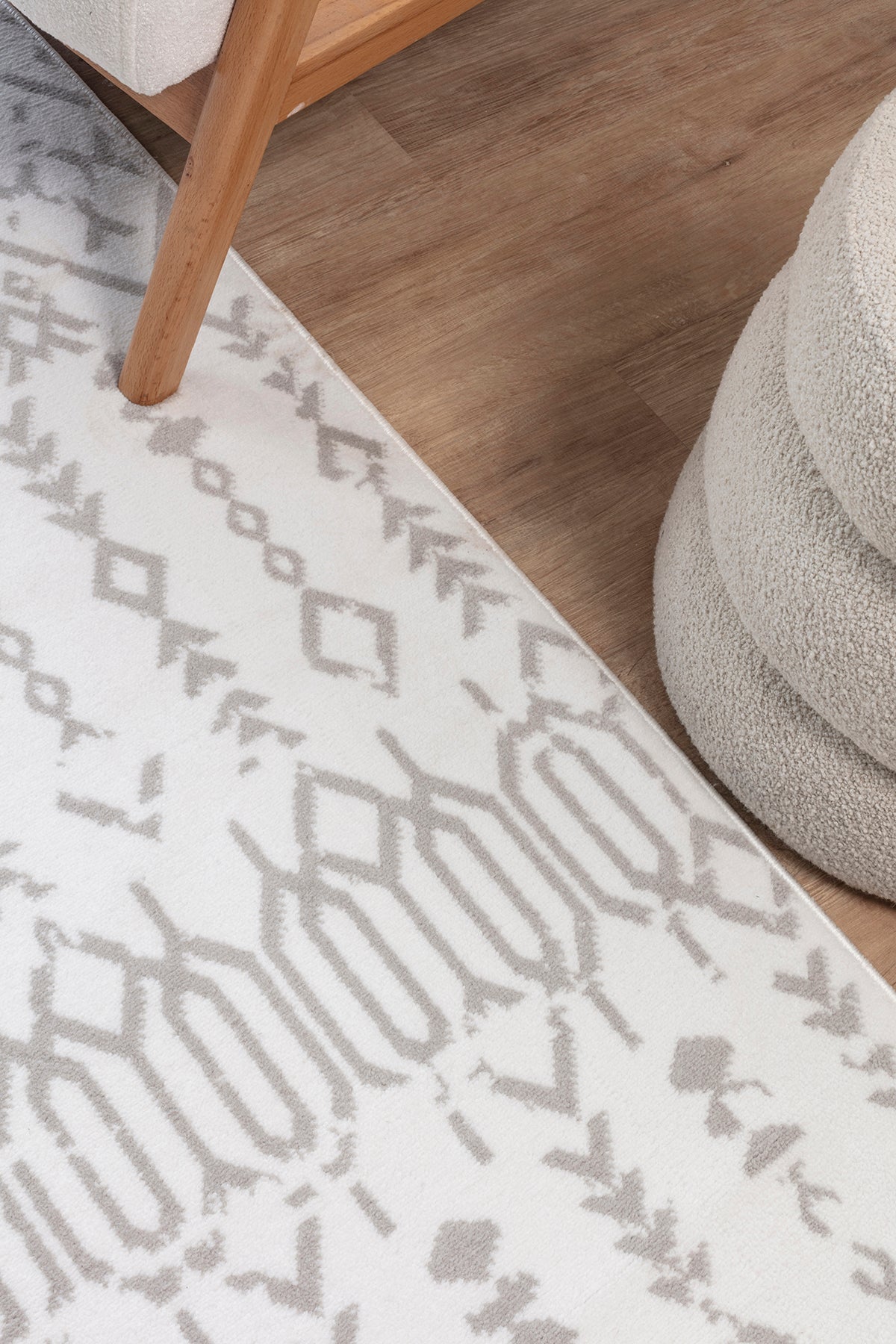 Moderno 3332 Gri Beyaz Etnik Desenli Dokuma Halı Salon Oturma Odası Mutfak Halısı Tozumaz Makine Halısı