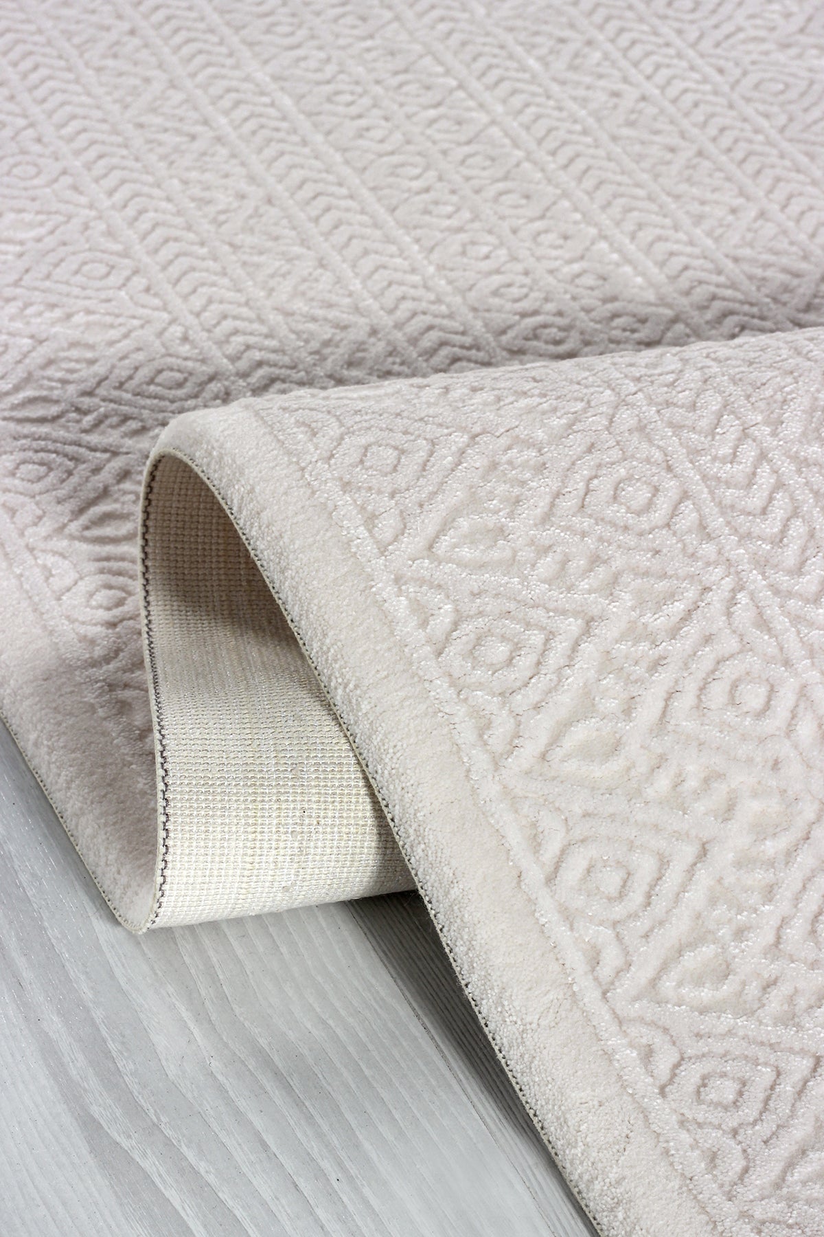 Serenat SE007 White Durable Soft Textured Living Room Kitchen Hallway Sitting Room Runner Rug