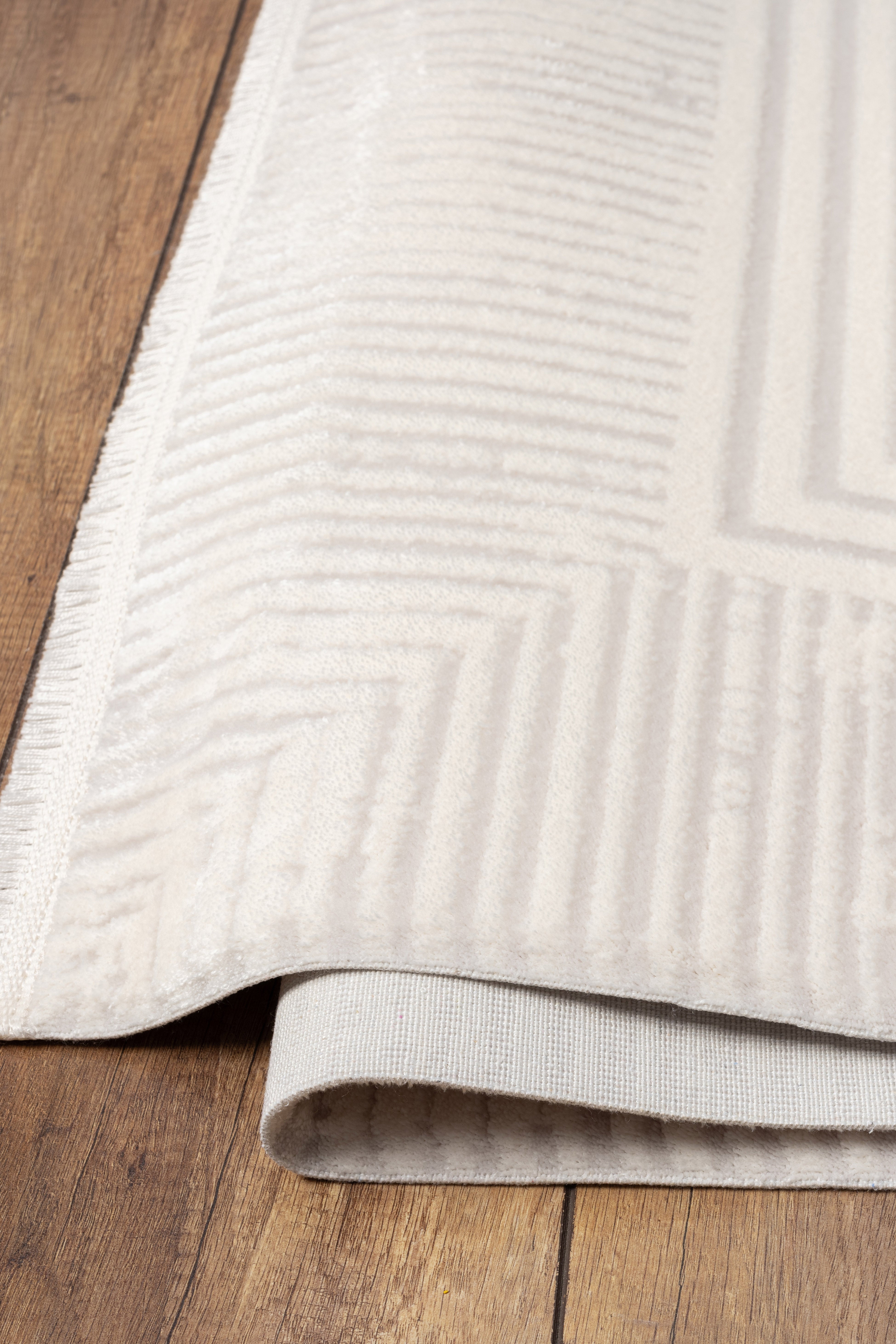 Universal UV003 Krem Uzun Ömürlü Yumuşak Dokulu Salon Mutfak Koridor Oturma Odası Yolluk Halı