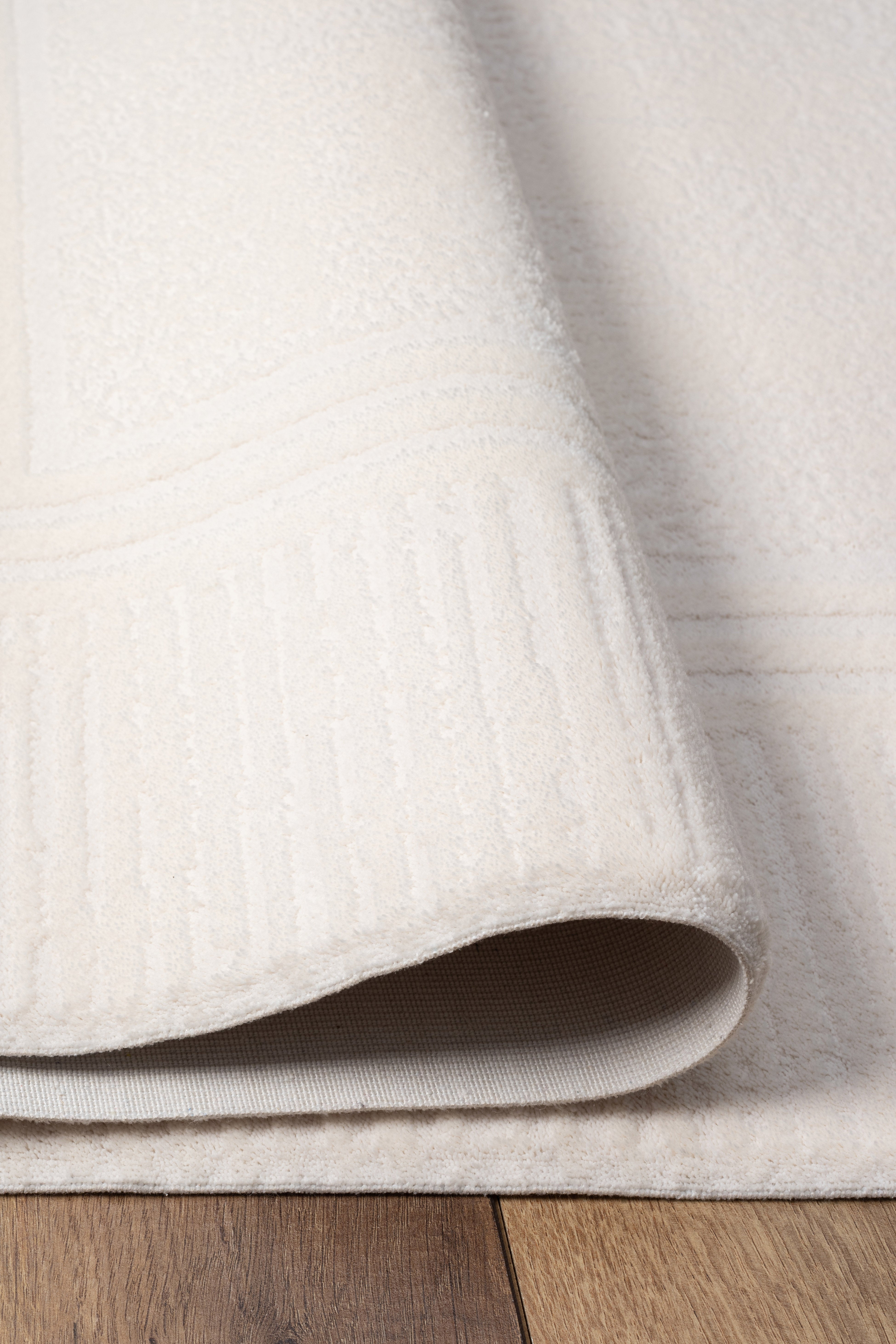 Universal UV004 Krem Uzun Ömürlü Yumuşak Dokulu Salon Mutfak Koridor Oturma Odası Yolluk Halı