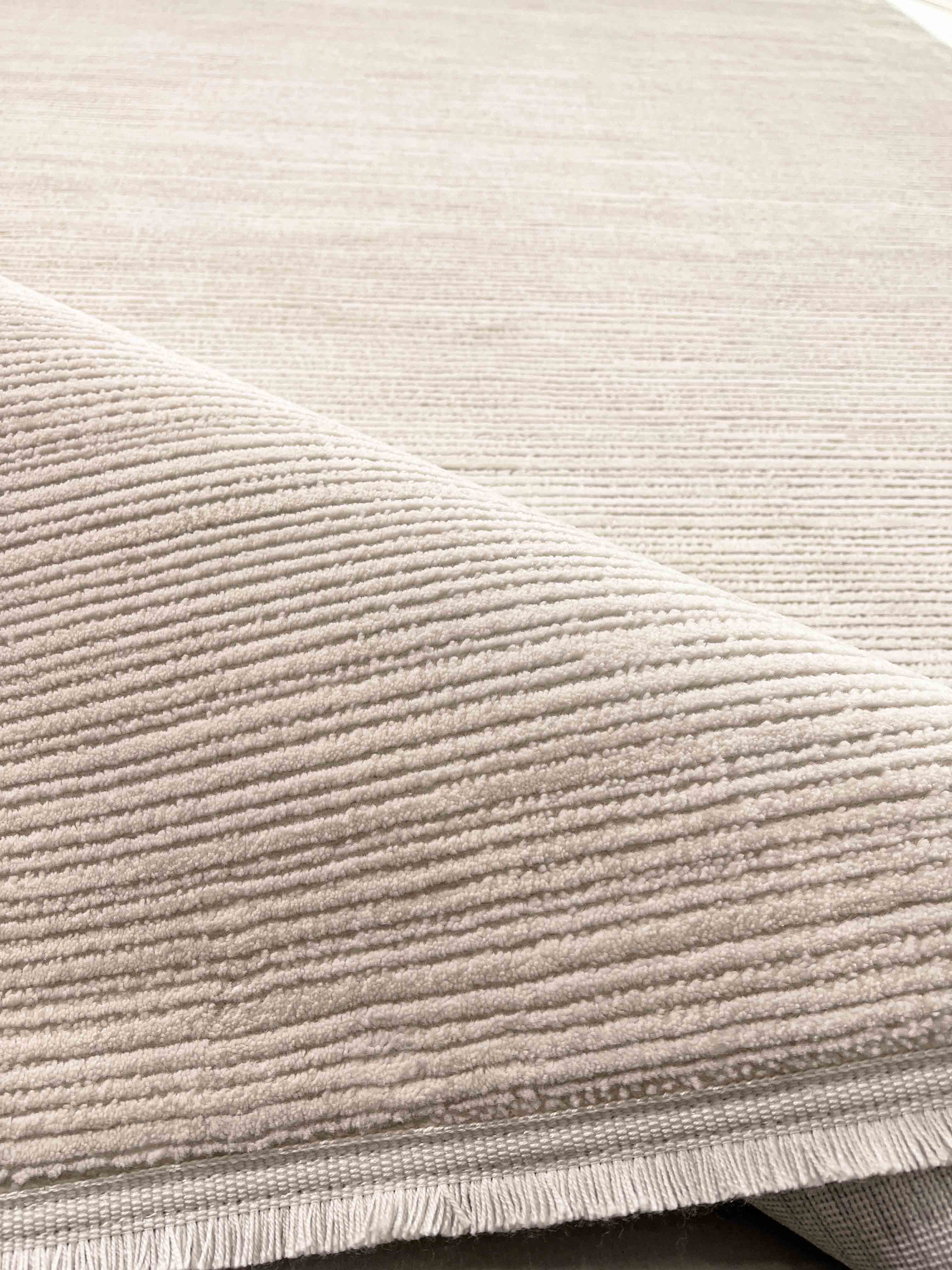 Vavien 1373 Krem Yumuşak Dokulu Salon Mutfak Koridor Oturma Odası Yolluk Halı Makine Halısı