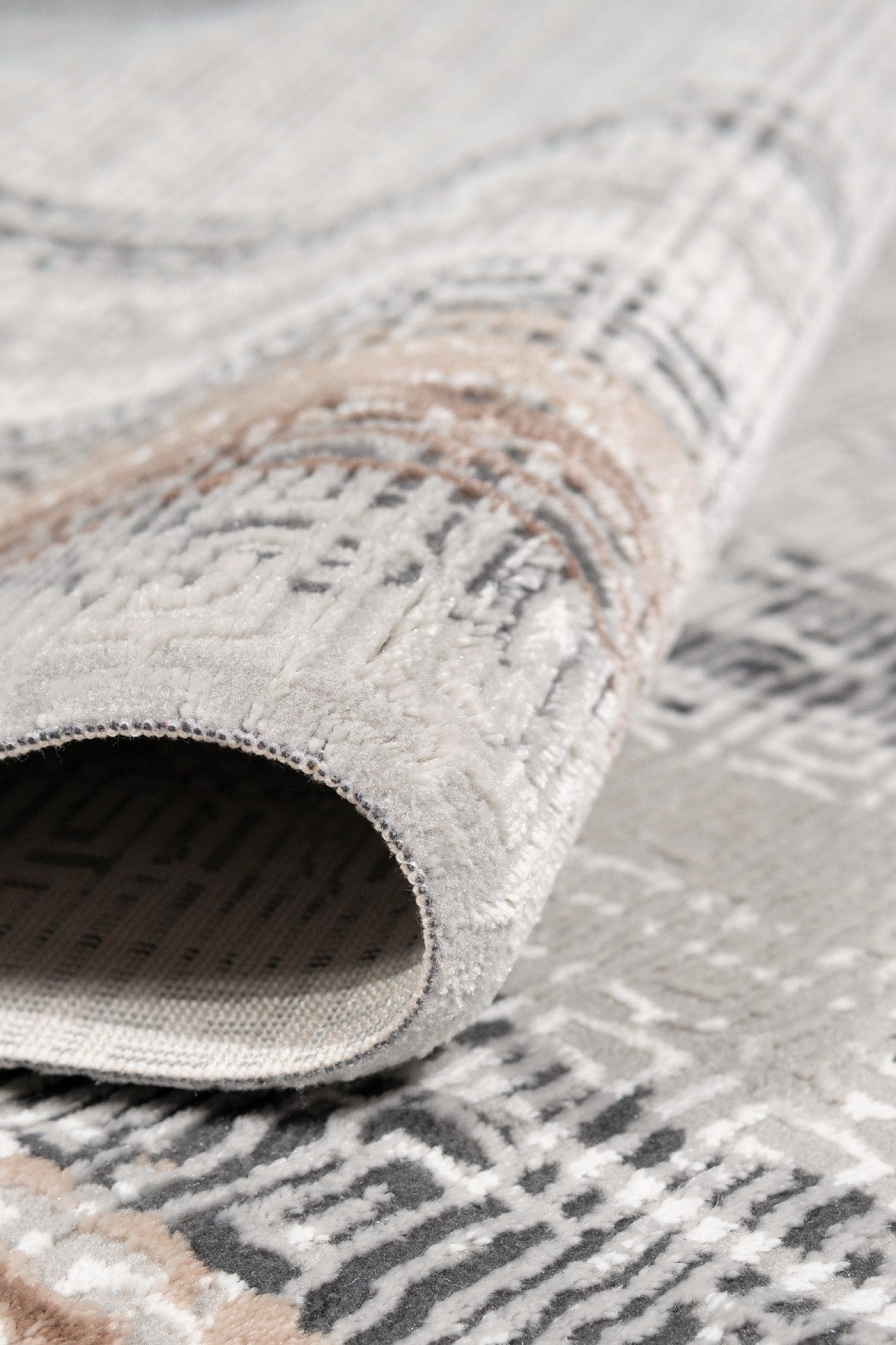 Vavien 1382 Bej Yumuşak Dokulu Salon Mutfak Koridor Oturma Odası Yolluk Halı Makine Halısı