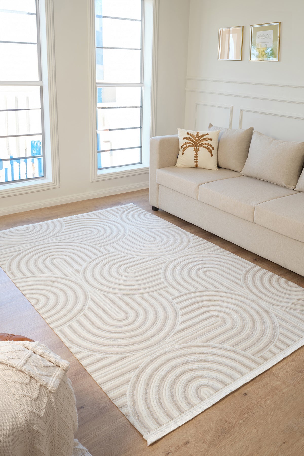 Vola 2901 Soft Textured Modern Living Room Kitchen Hallway Rug, Cream, Dust-Free Machine-Made Carpet