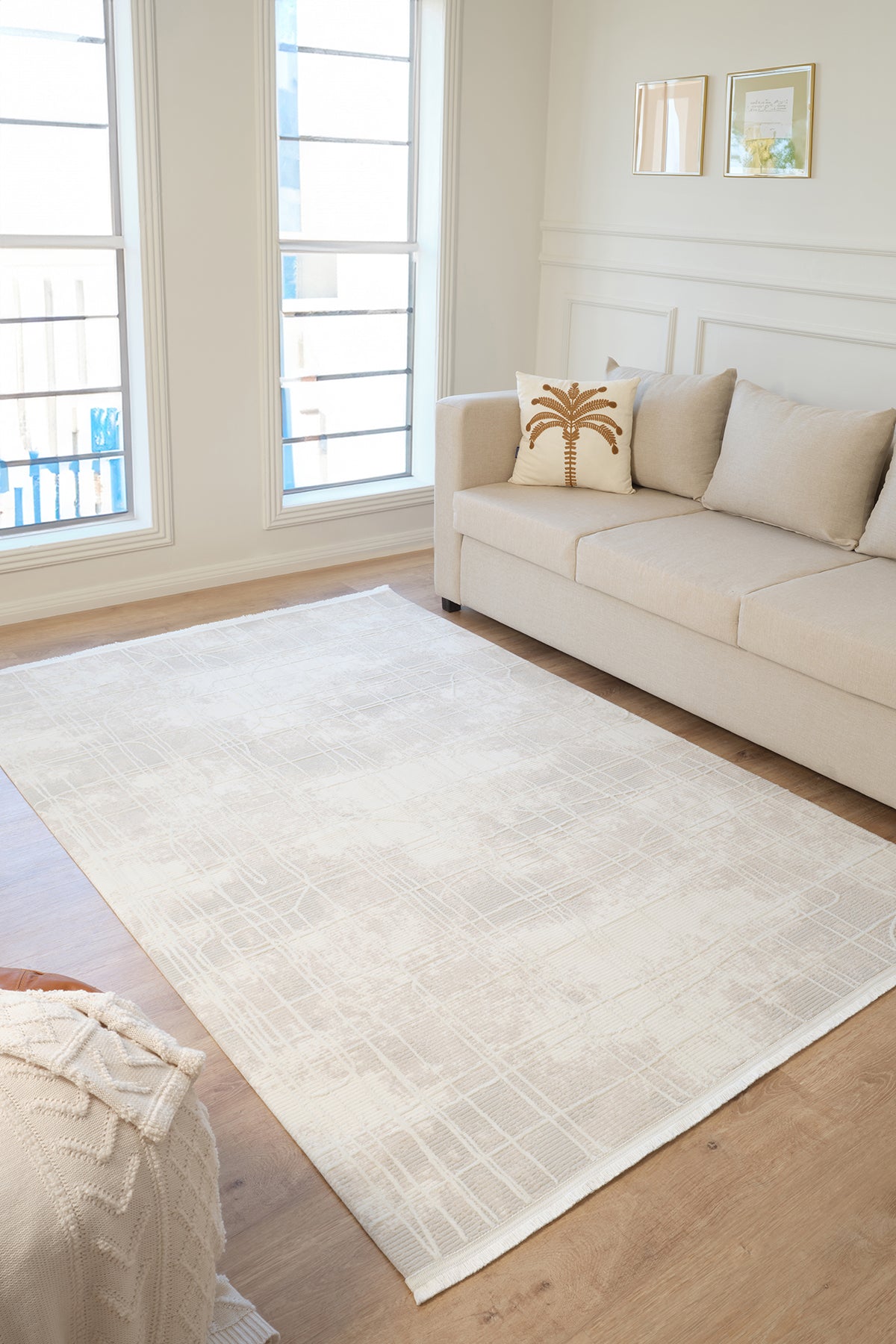 Vola 2909 Soft Textured Modern Living Room Kitchen Hallway Rug, Cream, Dust-Free Machine-Made Carpet