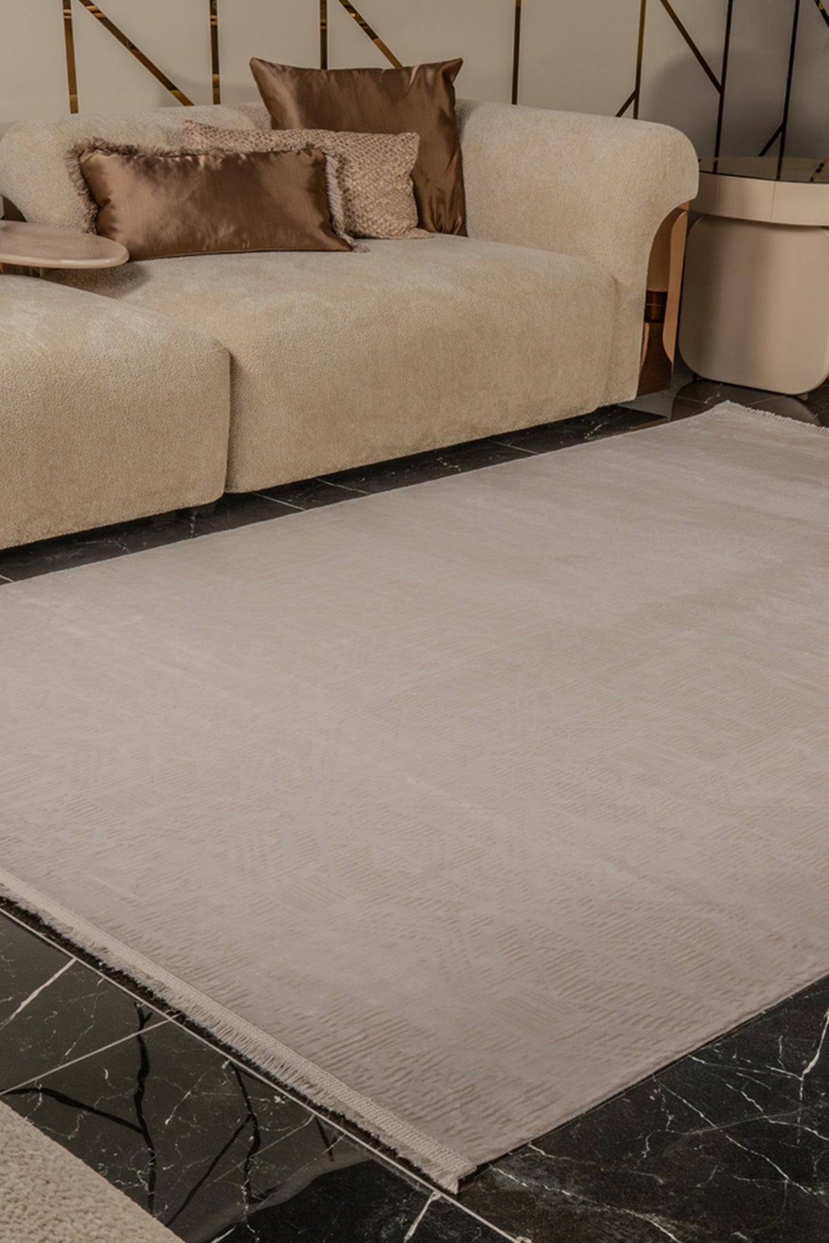 Zett ZE002 White Durable Soft Textured Living Room Kitchen Hallway Sitting Room Runner Rug