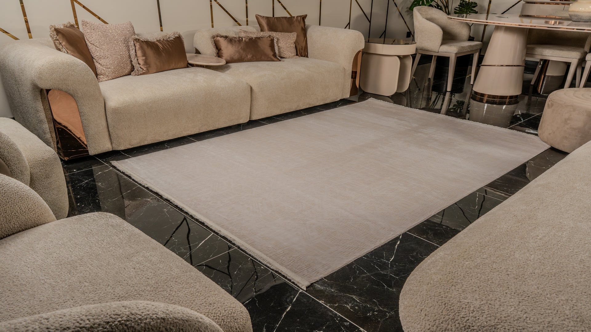 Zett ZE002 White Durable Soft Textured Living Room Kitchen Hallway Sitting Room Runner Rug