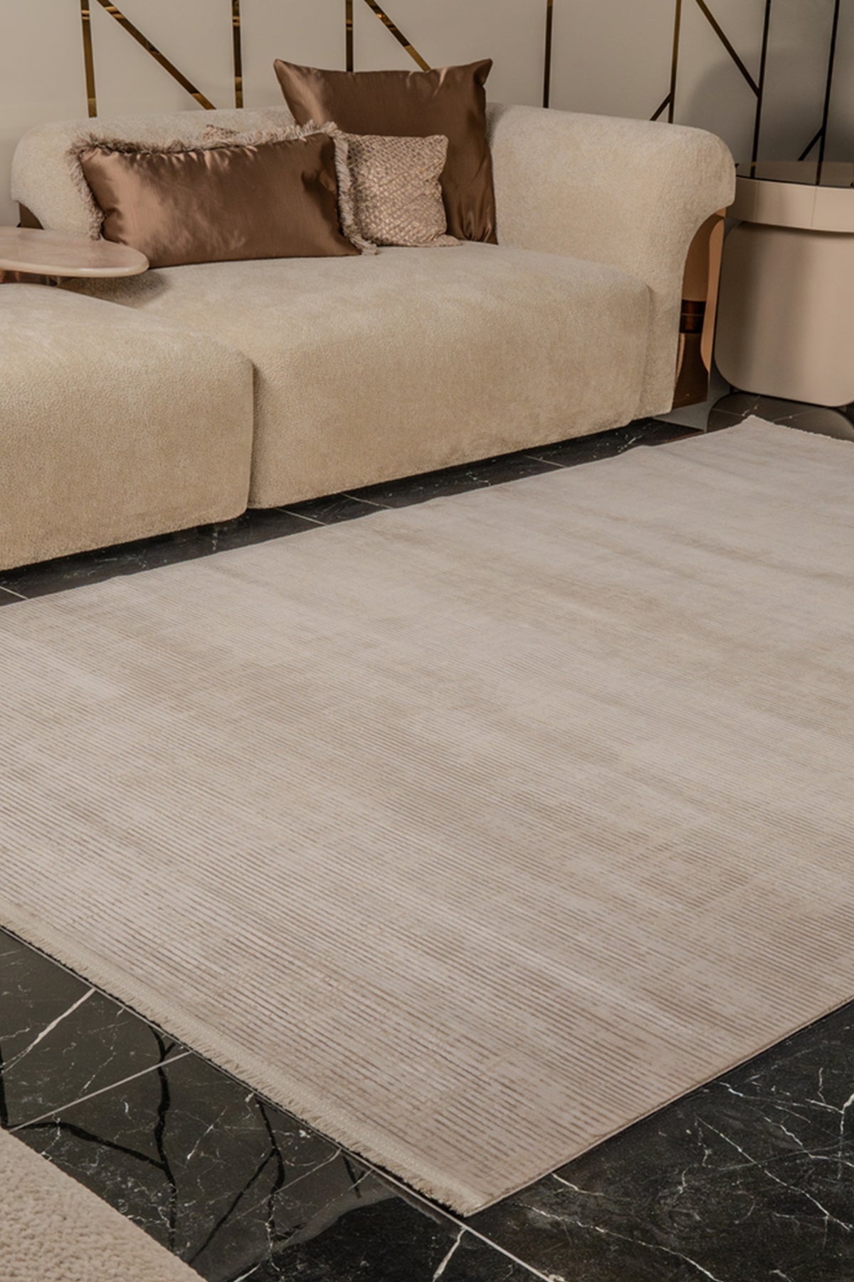 Zett ZE008 White Durable Soft Textured Living Room Kitchen Hallway Sitting Room Runner Rug